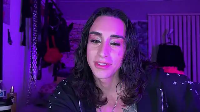 xoFrankie online show from October 9, 2:15 am