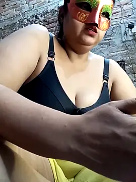 Tanisha-Chy online show from November 6, 4:51 am