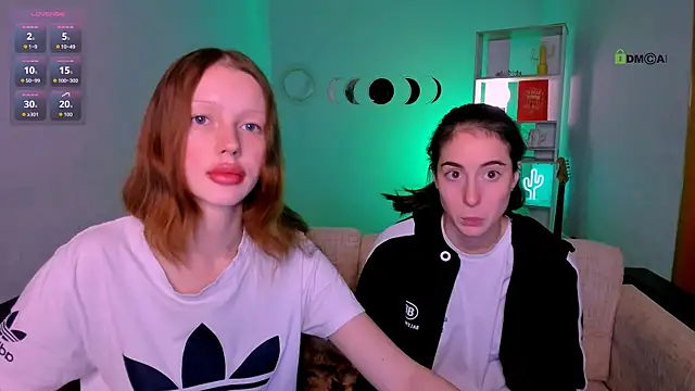 khloebeauty online show from November 18, 9:16 pm