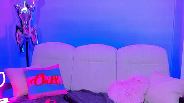 JessicaSky  online show from January 11, 9:42 pm