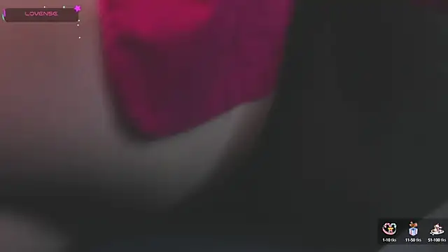 Snapshot of leyla_smithh chatting on September 12, 2:02 pm leyla smithh online show from September 12, 2:02 pm