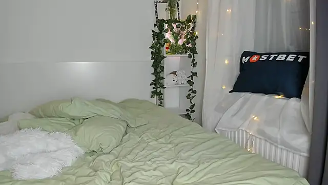 lilkimch online show from March 3, 2:01 pm