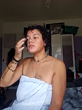 GoddessChantelle online show from September 29, 7:57 am