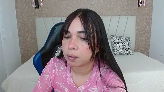 AliceSmiith  online show from October 19, 5:59 pm