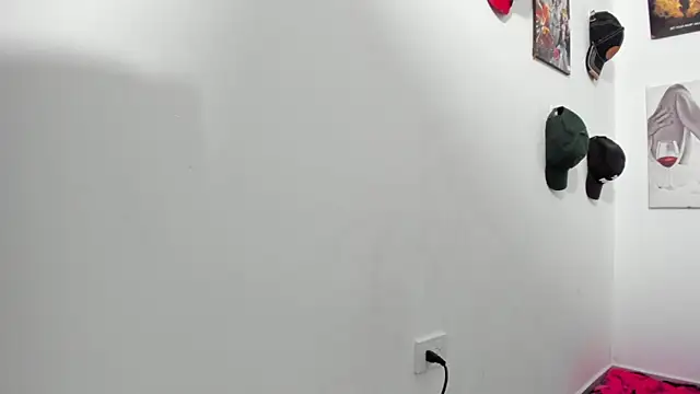 Rihanna hotx online show from February 26, 5:17 am