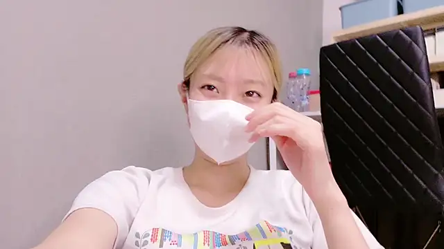 Nana  ch online show from October 20, 4:04 am