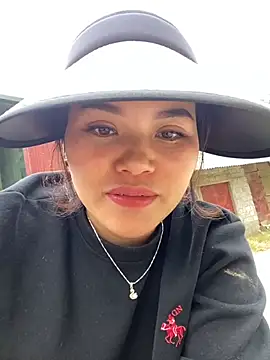 alinaxin online show from October 28, 2:50 am