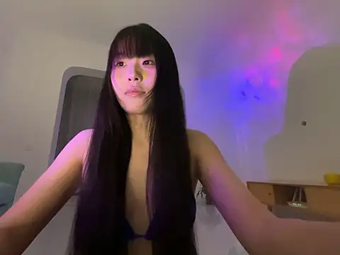 Snapshot of 77momomo chatting on October 12, 3:25 pm 77momomo online show from October 12, 3:25 pm