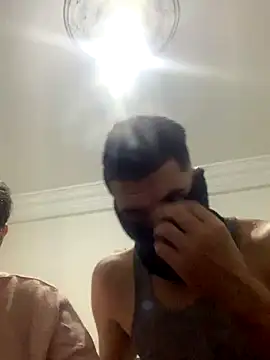 3Omar45 online show from November 11, 9:45 pm