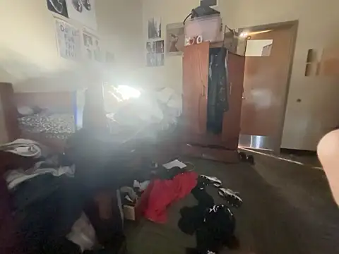 petitelatinateen online show from February 23, 12:48 pm