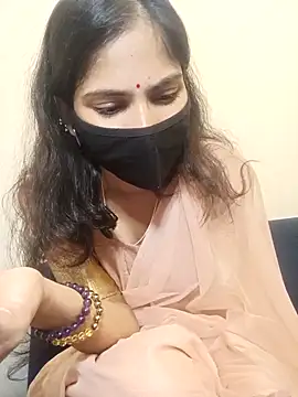 TheSassyGirl7 online show from December 22, 7:50 pm