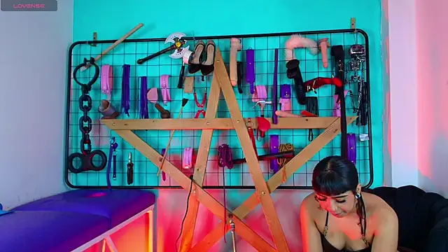 Mrmia bdsm extreme online show from December 17, 12:53 pm