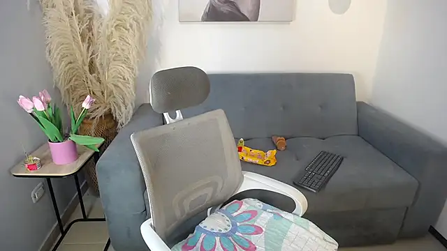 KateOwens  online show from April 12, 1:58 pm