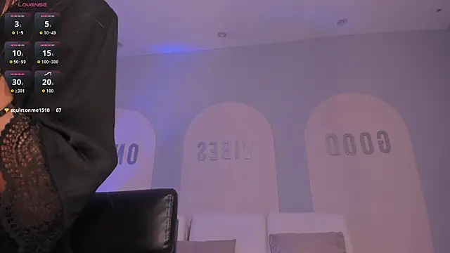 BonnyRose online show from February 25, 8:40 pm