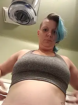 DeziBaby1087 online show from April 5, 4:50 pm