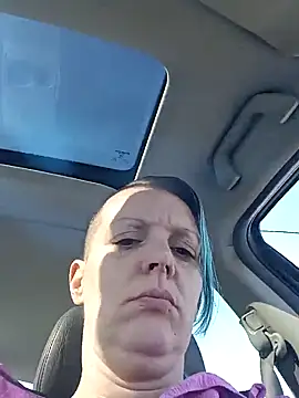 DeziBaby1087 online show from April 7, 8:55 pm