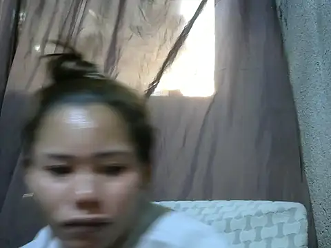 Sweeetgurll online show from February 18, 1:38 am