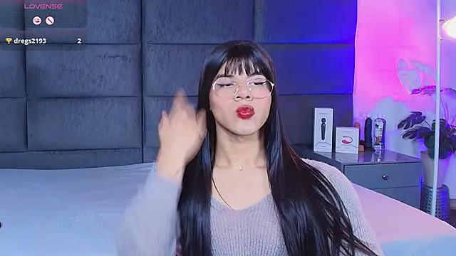 Slenna Moon online show from March 2, 11:10 pm