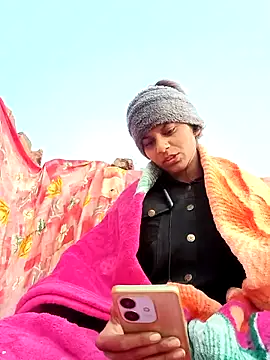 Jyoti thakurr online show from December 4, 2:25 am