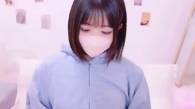 Hinata Sun online show from November 23, 5:25 pm