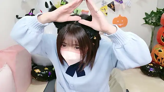 Snapshot of Hinata_Sun chatting on October 27, 10:33 am Hinata Sun online show from October 27, 10:33 am