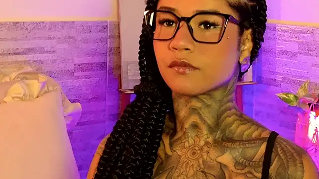 xbigpeach online show from June 18, 12:23 am