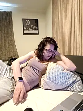 JezebelDutch online show from April 16, 10:48 am