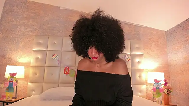 SheyLopez online show from April 1, 3:07 am