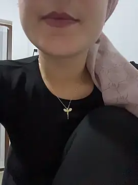 delibiri11 online show from February 4, 8:56 pm