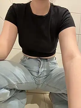 Cumonmme online show from November 12, 11:14 pm