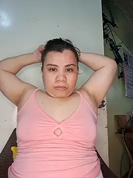 hotlyn45 online show from March 2, 4:56 am