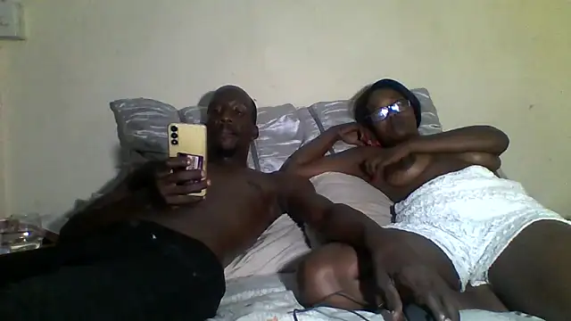 longdickson12345 online show from March 26, 11:28 pm