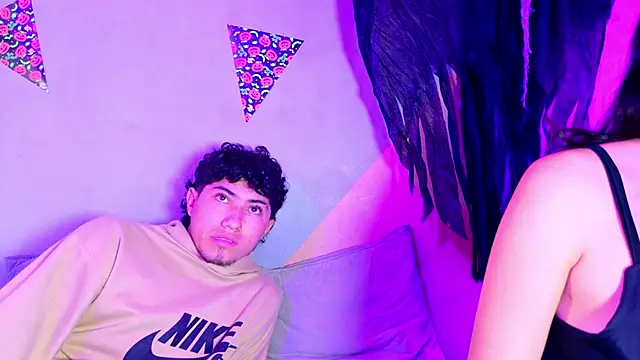 Laura and Kevin online show from October 27, 3:29 pm