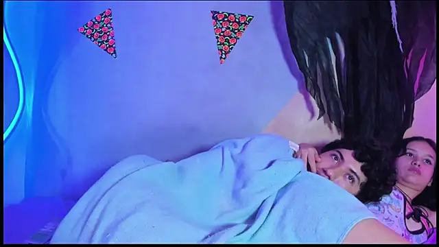 Laura and Kevin online show from October 20, 4:43 pm