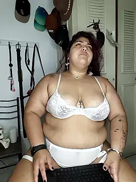 kendra lil evill online show from June 3, 11:22 am