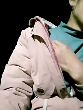 ngan-cute online show from January 7, 1:58 pm