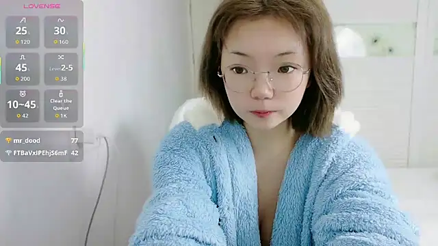 E-cup2 online show from November 2, 11:46 am