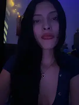 Mia Clay1 online show from June 19, 6:28 am