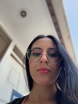 Juanita-Diaz online show from November 29, 8:46 pm