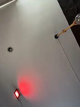 Juanita-Diaz online show from February 10, 8:34 pm