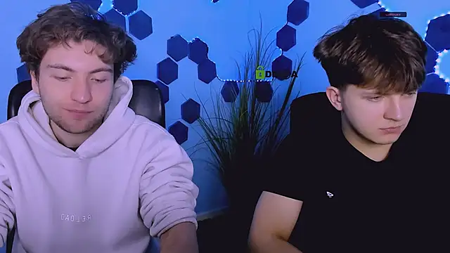 travis wolf  online show from March 7, 9:49 am