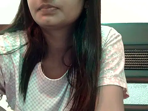 Snapshot of Darlo99 chatting on September 15, 8:27 pm Darlo99 online show from September 15, 8:27 pm