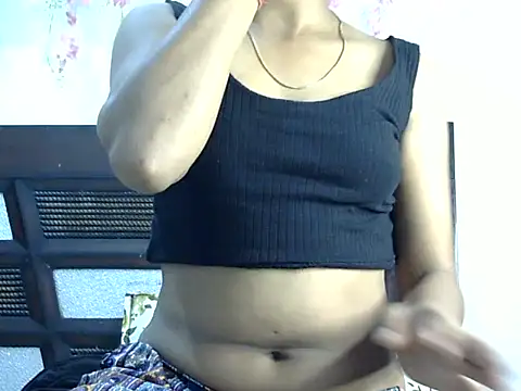 Snapshot of Darlo99 chatting on September 13, 5:54 pm Darlo99 online show from September 13, 5:54 pm
