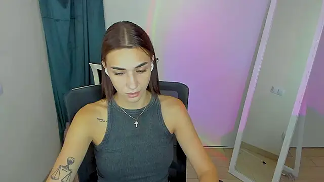 Bella Night4 online show from August 3, 9:04 am