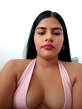 Snapshot of daringxxxhot chatting on September 16, 1:08 pm daringxxxhot online show from September 16, 1:08 pm