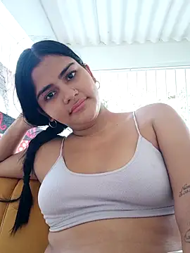 Snapshot of daringxxxhot chatting on October 18, 7:59 pm daringxxxhot online show from October 18, 7:59 pm