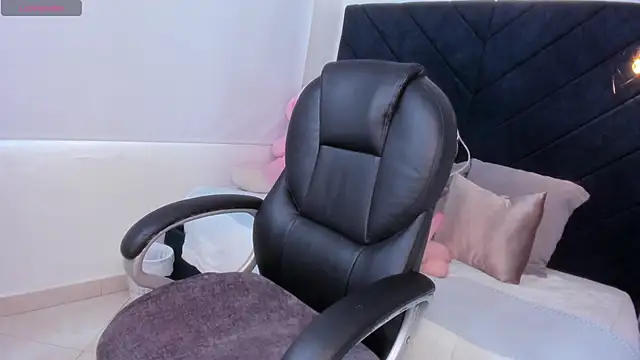 kate lua online show from January 10, 1:05 pm