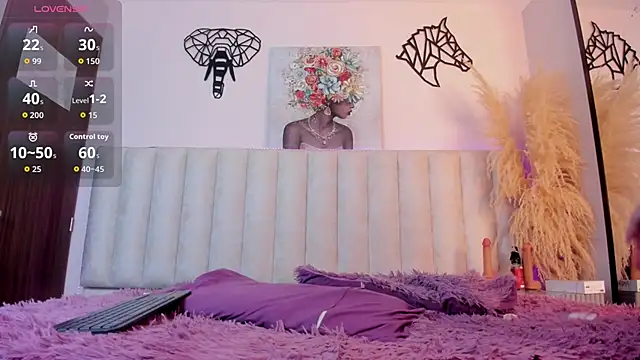 Nina Ford online show from April 13, 7:47 pm