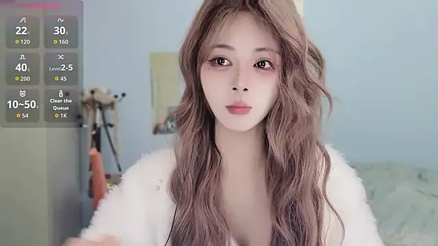 Sue101010 online show from December 15, 1:11 am