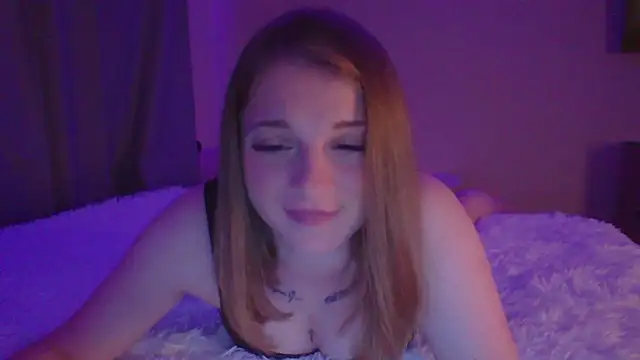 Snapshot of Star_Girlish chatting on September 18, 9:02 pm Star Girlish online show from September 18, 9:02 pm